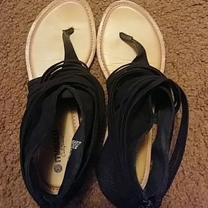 Black ankle sandals